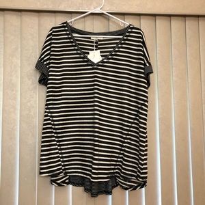 Umgee black and white striped top